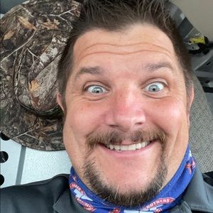 Meet your Posher, Bradley